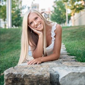 Meet your Posher, Carlee